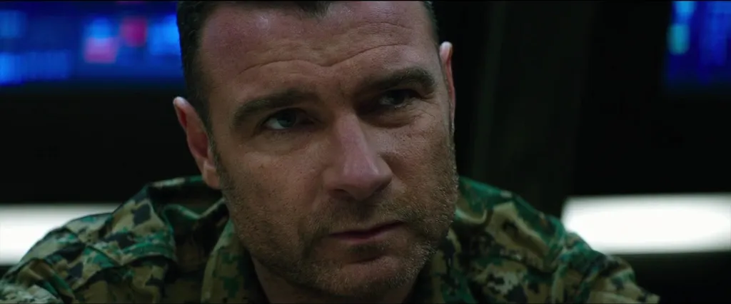 Как раз в этой сцене полковник разговаривает с парнем...