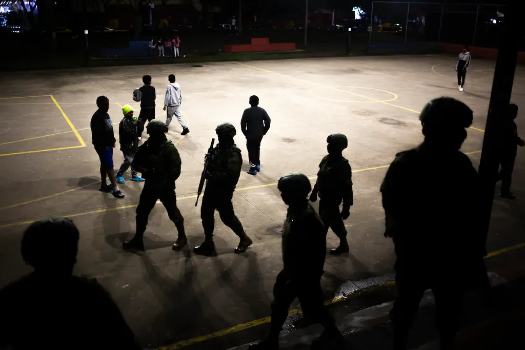 Продолжающаяся операция в Соланде, Эквадор, 19 мая 2025 года.