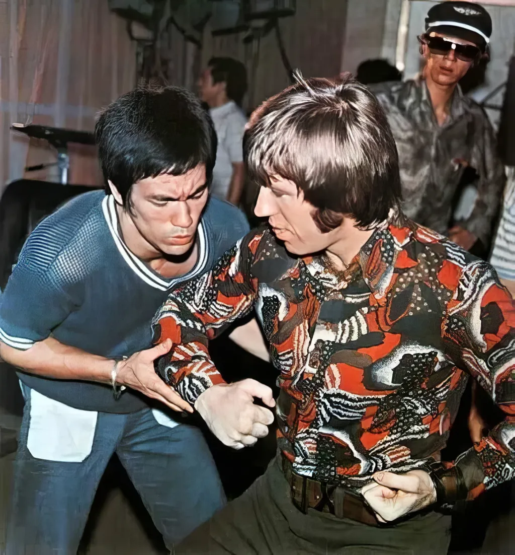 Брюс Ли и Чак Норрис на съемках фильма "Путь Дракона"