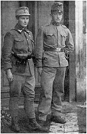 Елена Ивановна Степанив (1892-1963) с братом Ананием.