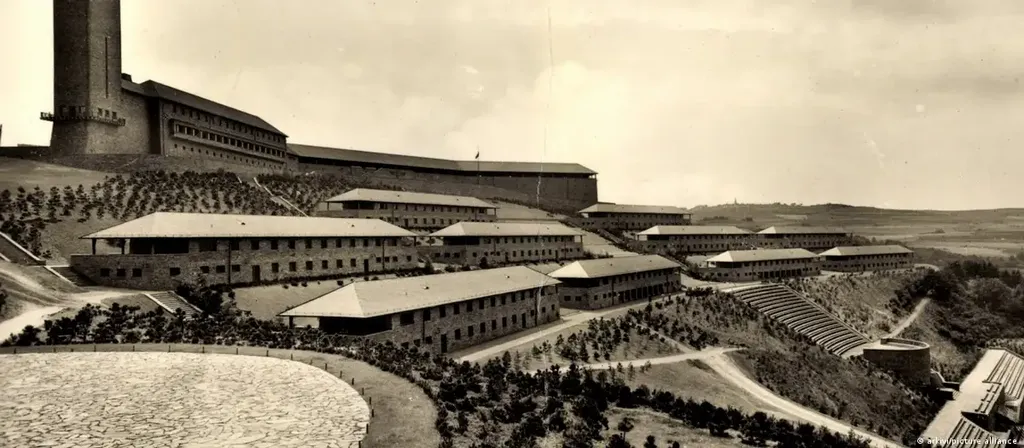 Замок Фогельзанг в 1938 году.