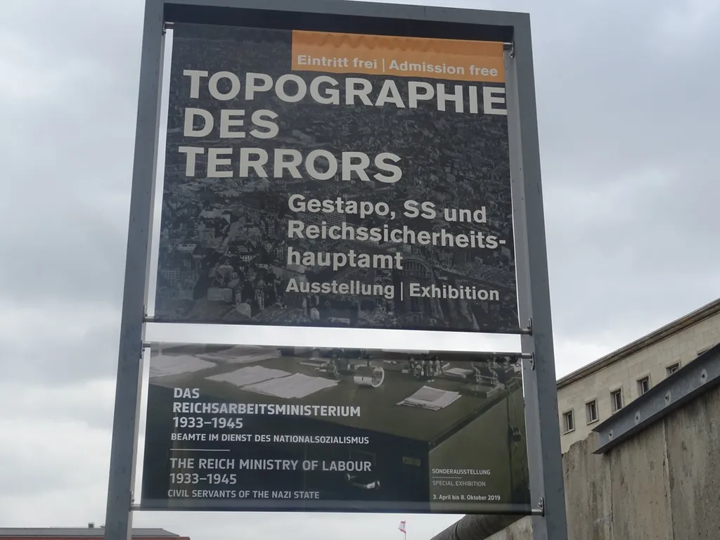 Музей "Топография террора". Фото Владимира Тулина.
