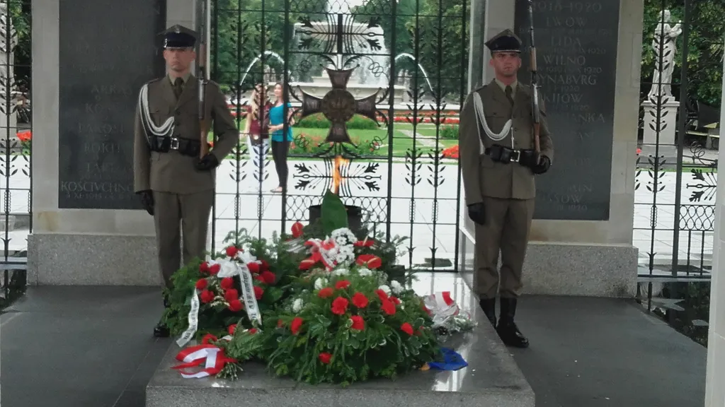 Могила Неизвестного солдата в Варшаве. Фото Владимира Тулина.