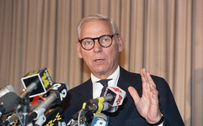 Уоррен Андерсон.