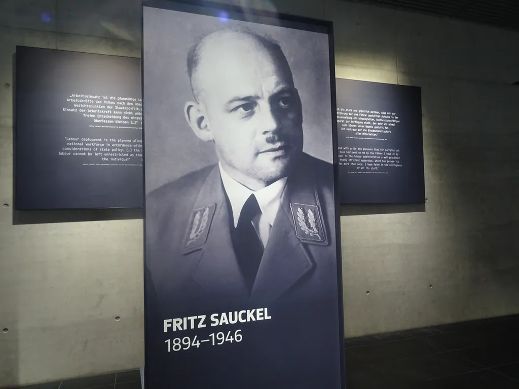 Музей Топография террора в Берлине. Фото Владимира Тулина.