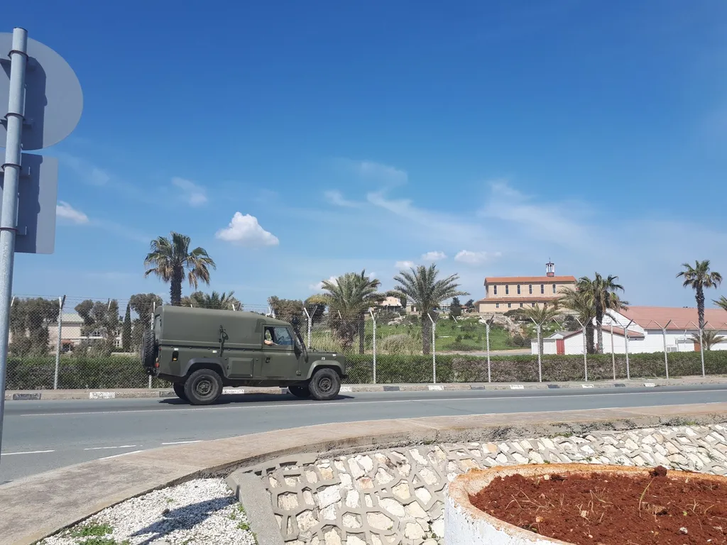 Британская военная машина. Фото Владимира Тулина.