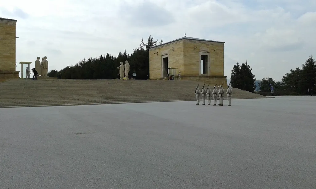 Мемориальный комплекс и усыпальница Ататюрка "Аныткабир" в Анкаре. Фото Владимира Тулина.