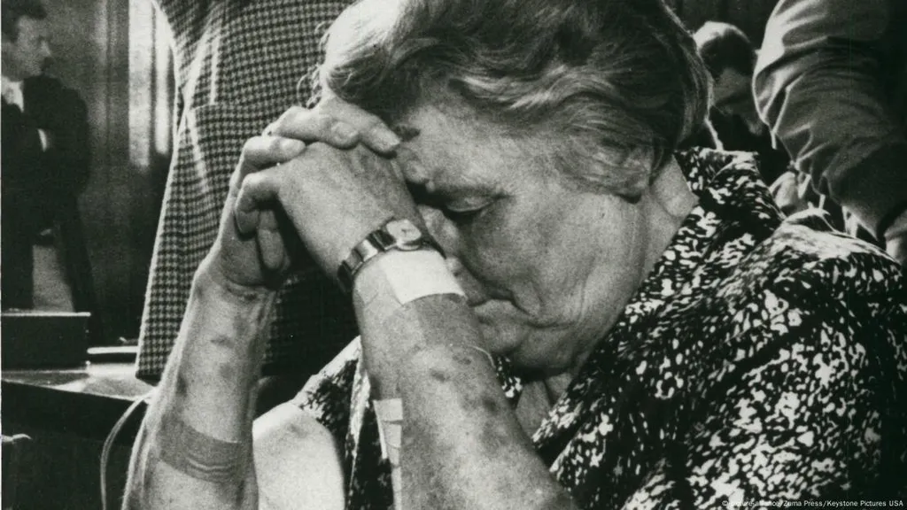 Гермина Браунштайнер на суде в Дюссельдорфе.