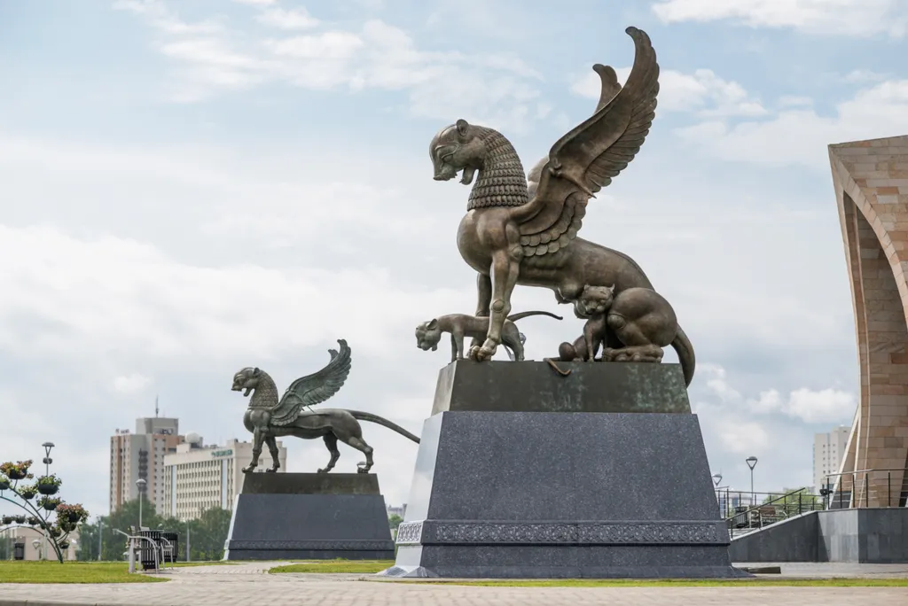 Парные скульптуры «Барсы», 2016 г.