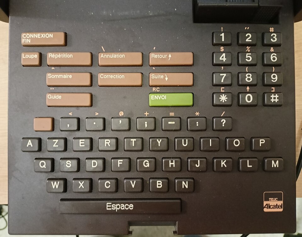 Франция. Родина очень самобытных и неповторимых слонов.