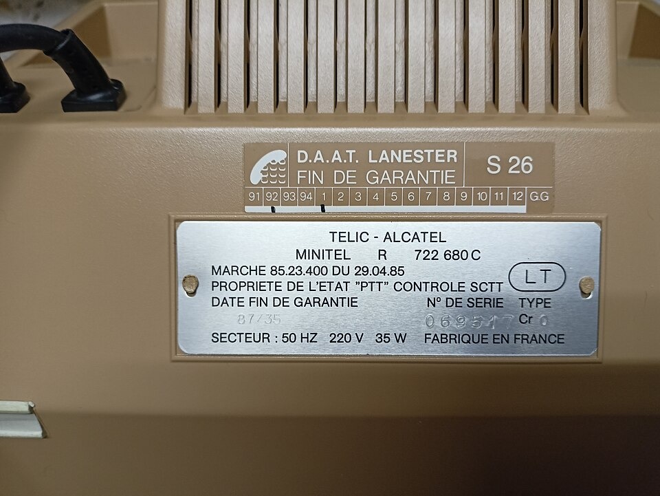 У миллионов ныне живущих французов «слегка за сорок» такие вот фотографии вызывают моментальные фантомные запахи детства.