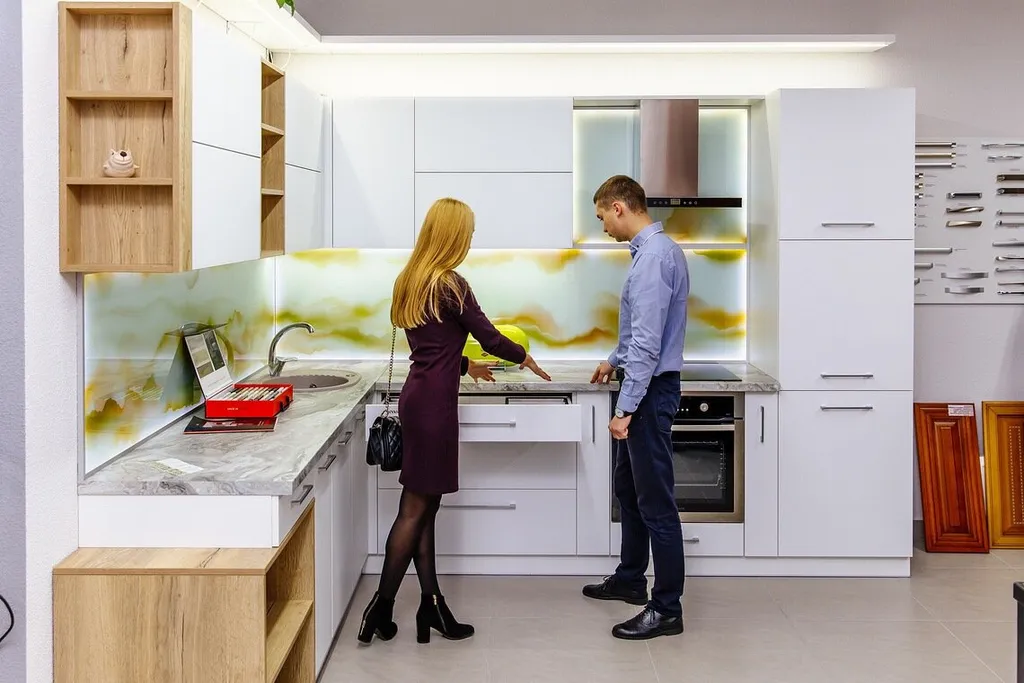 Как подобрать кухонный гарнитур под размер помещения и бюджет