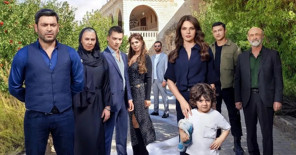 Советы зрителям: как не пропустить важные детали в сериале Далекий город