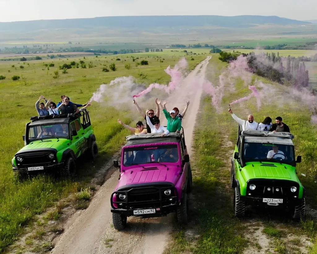 Лучшее время года для джип‑туров в Ялте: сезонные плюсы и минусы