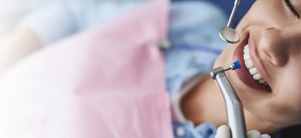 Профгигиена: почему щётки недостаточно и как часто делать