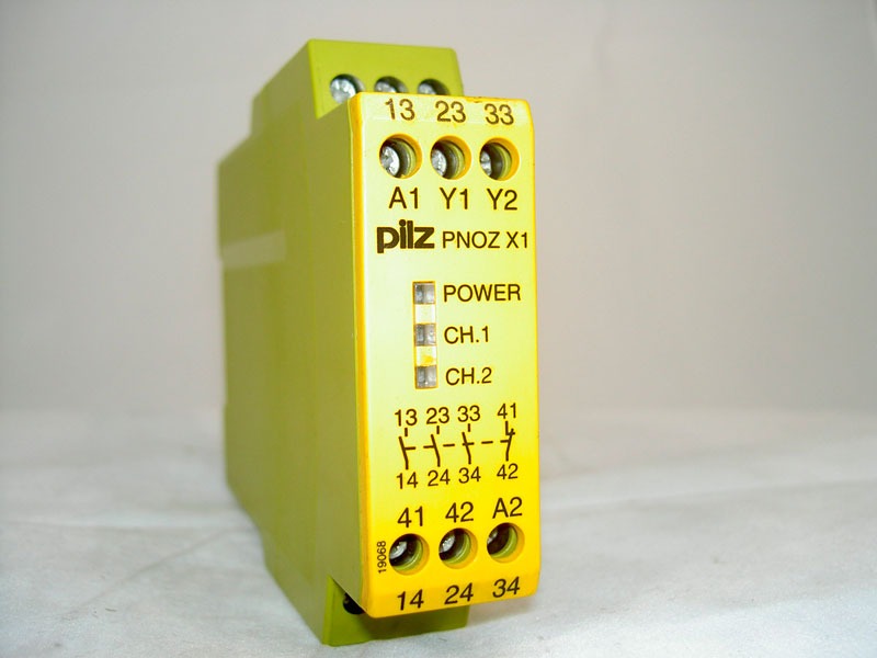 Секреты эффективной настройки Pilz PNOZ: советы экспертов по интеграции в системы защиты