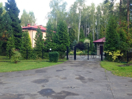 Обзор коттеджного поселка Соловьиный на Волоколамском шоссе