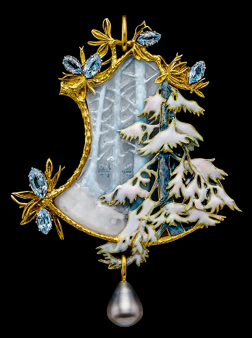 Рене Лалик. Брошь «Зимний пейзаж», 1899−1900 гг. Золото, укрывистая эмаль, стекло, жемчуг